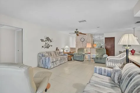 3842 Torrey Pines Way Sarasota FL 34238