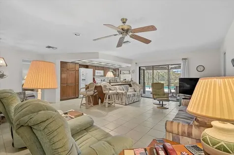 3842 Torrey Pines Way Sarasota FL 34238