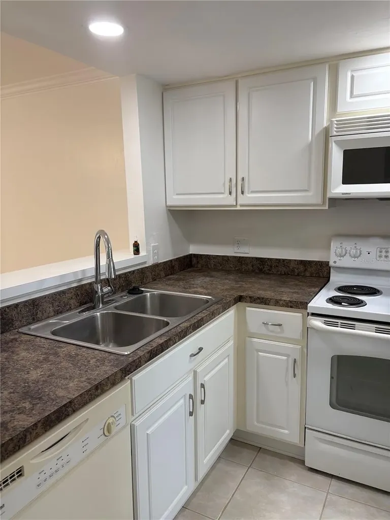 4624 SW 45 Lane Gainesville FL 32608