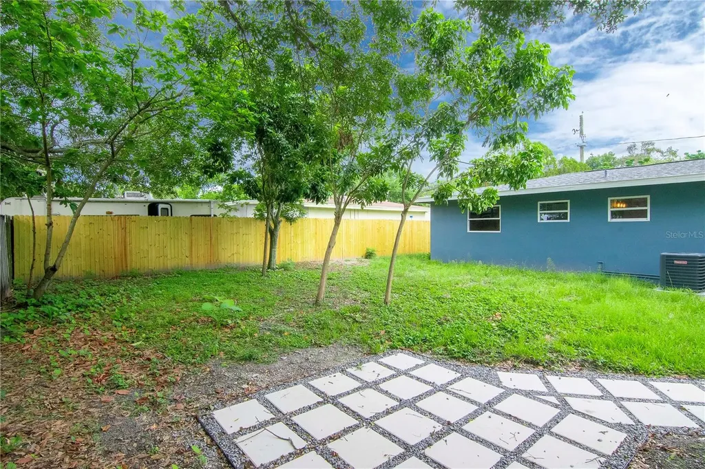 3708 W Tyson Avenue Tampa FL 33611