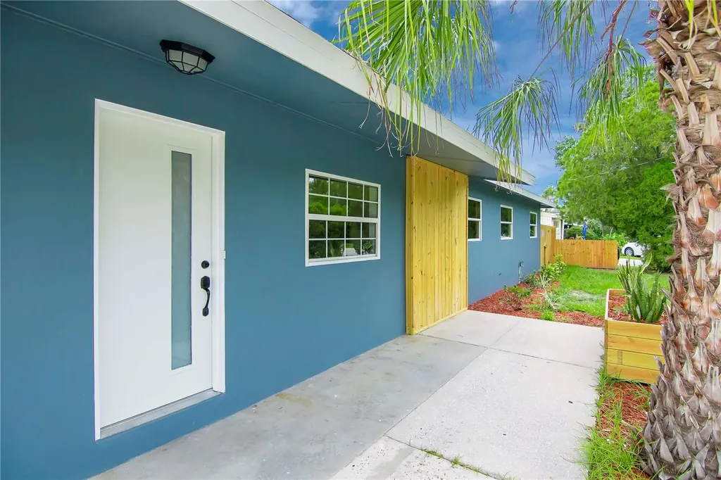 3708 W Tyson Avenue Tampa FL 33611