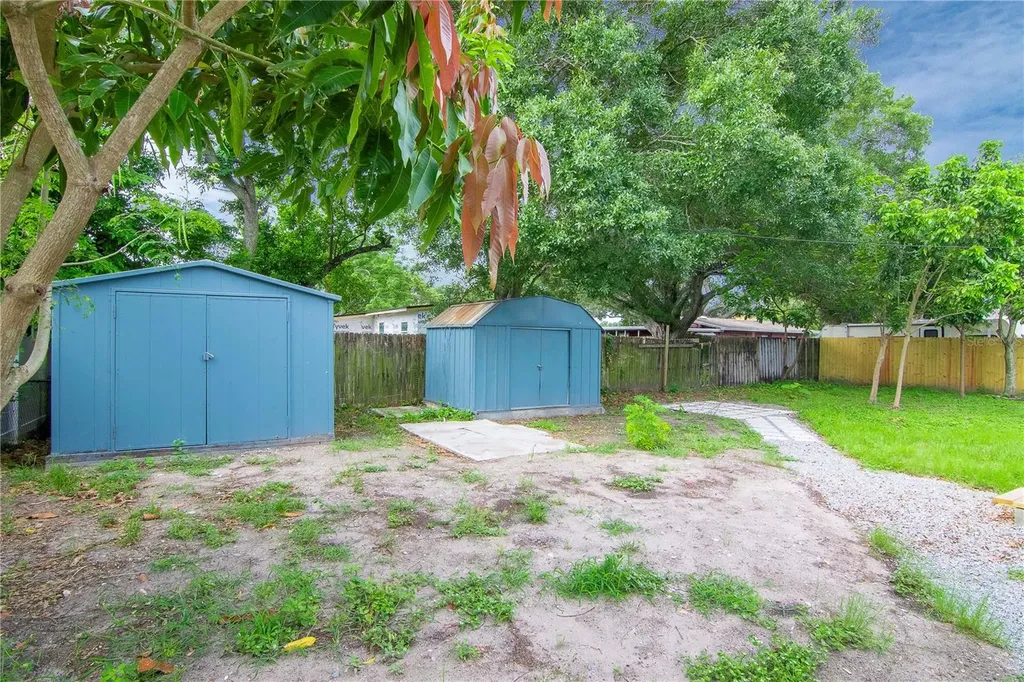 3708 W Tyson Avenue Tampa FL 33611