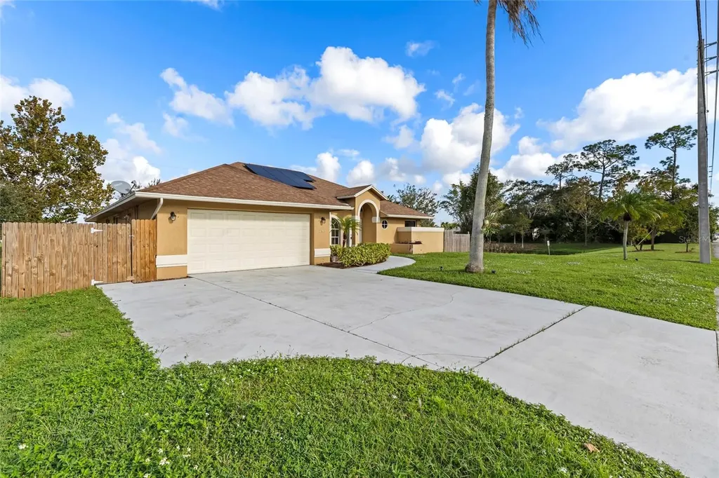 2141 SW Bayshore Boulevard Port St Lucie FL 34984