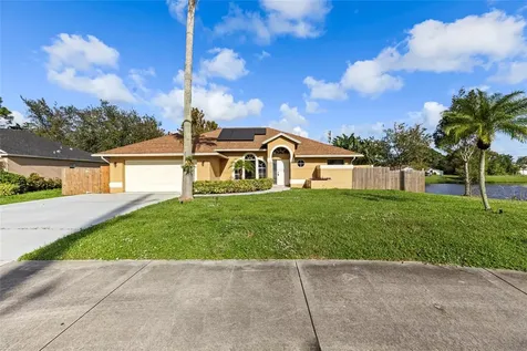 2141 SW Bayshore Boulevard Port St Lucie FL 34984