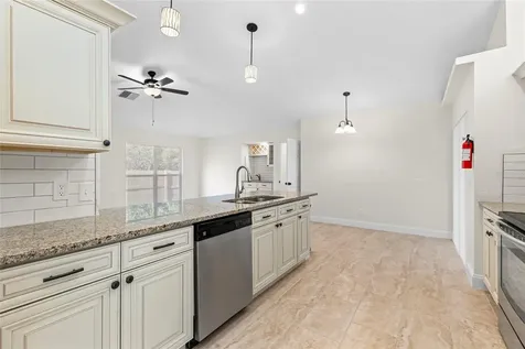 2141 SW Bayshore Boulevard Port St Lucie FL 34984