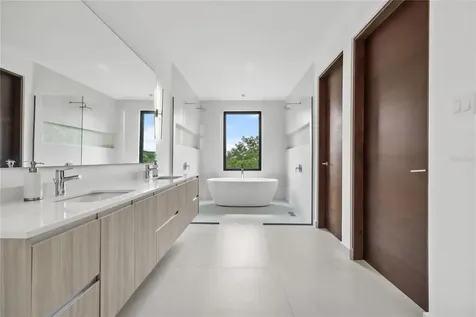 939 Isla Norte Dorado PR 00646