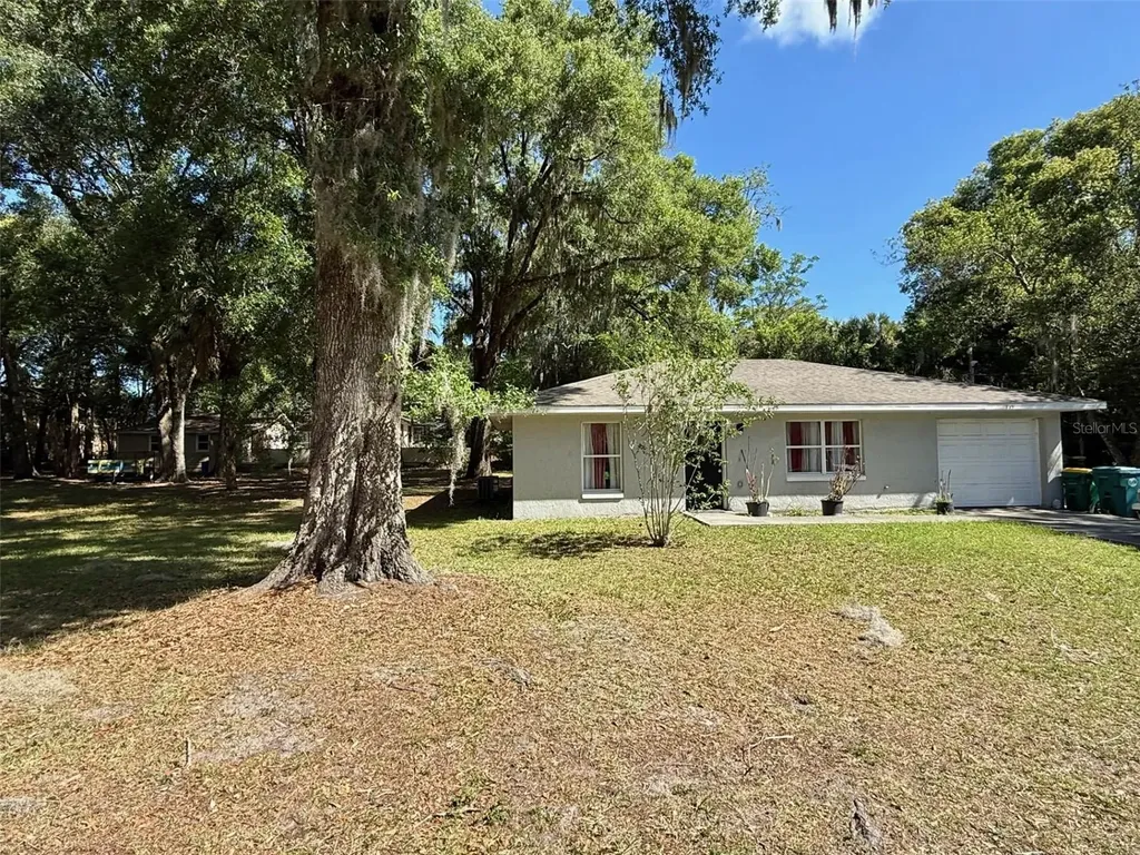 719 E Georgia Avenue Deland FL 32724