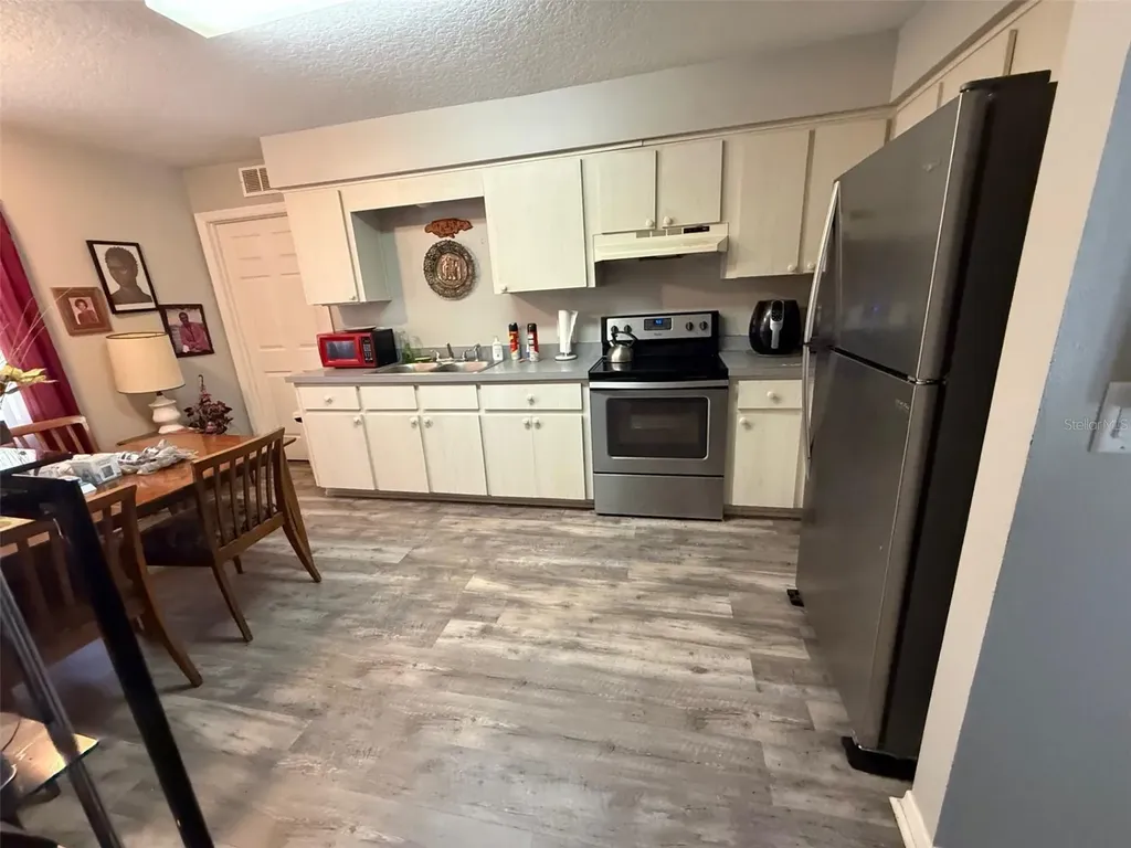 719 E Georgia Avenue Deland FL 32724