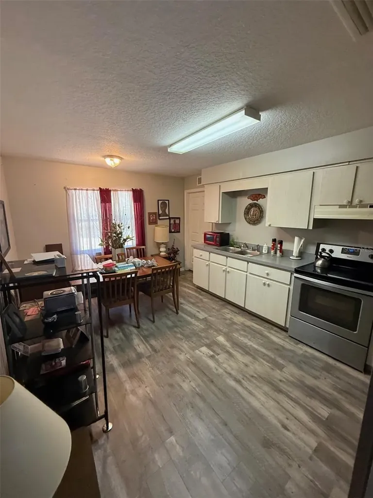 719 E Georgia Avenue Deland FL 32724