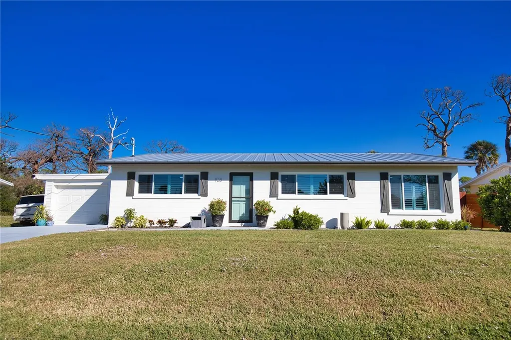 928 Stewart Street Englewood FL 34223