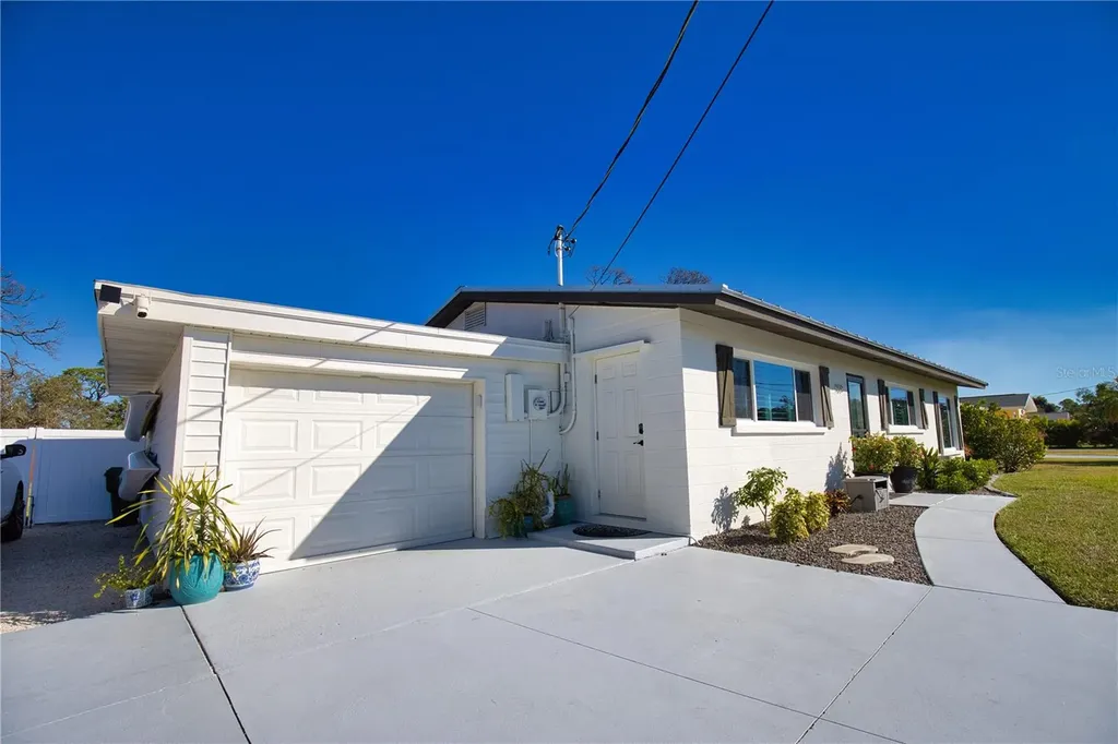 928 Stewart Street Englewood FL 34223