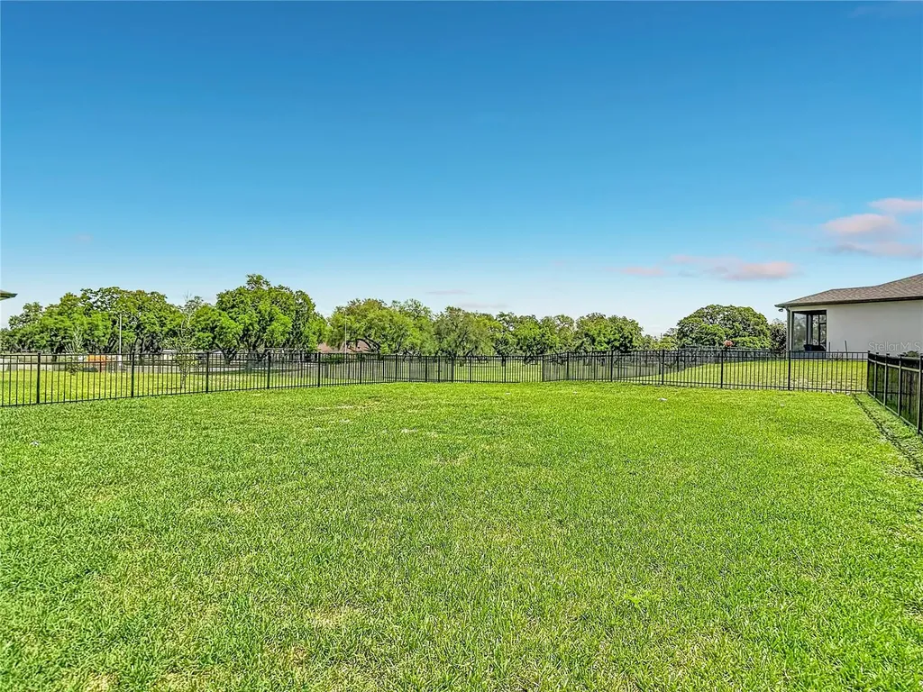 6136 Bradford Woods Drive Zephyrhills FL 33542