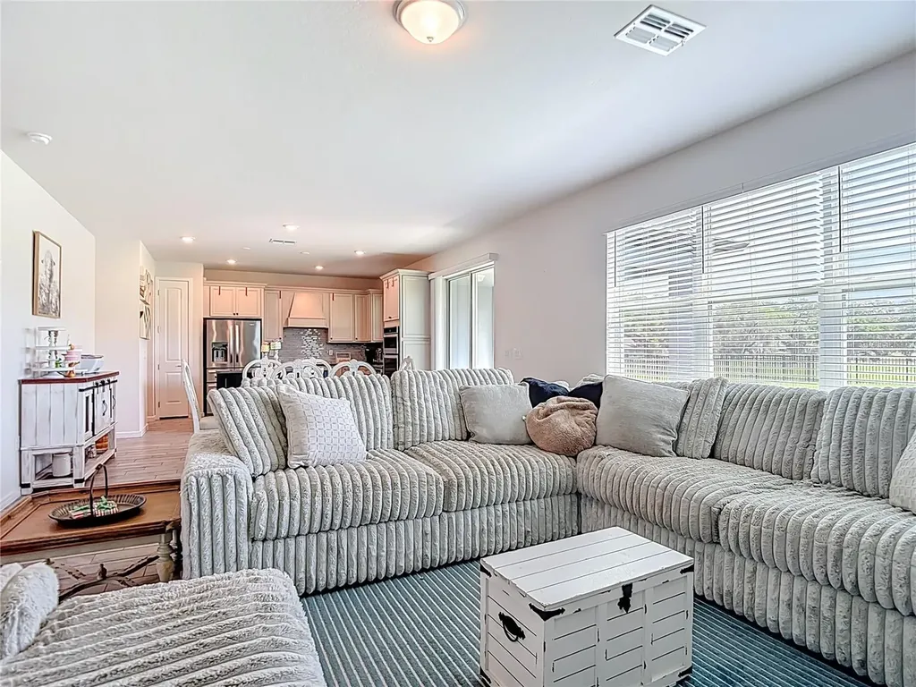 6136 Bradford Woods Drive Zephyrhills FL 33542