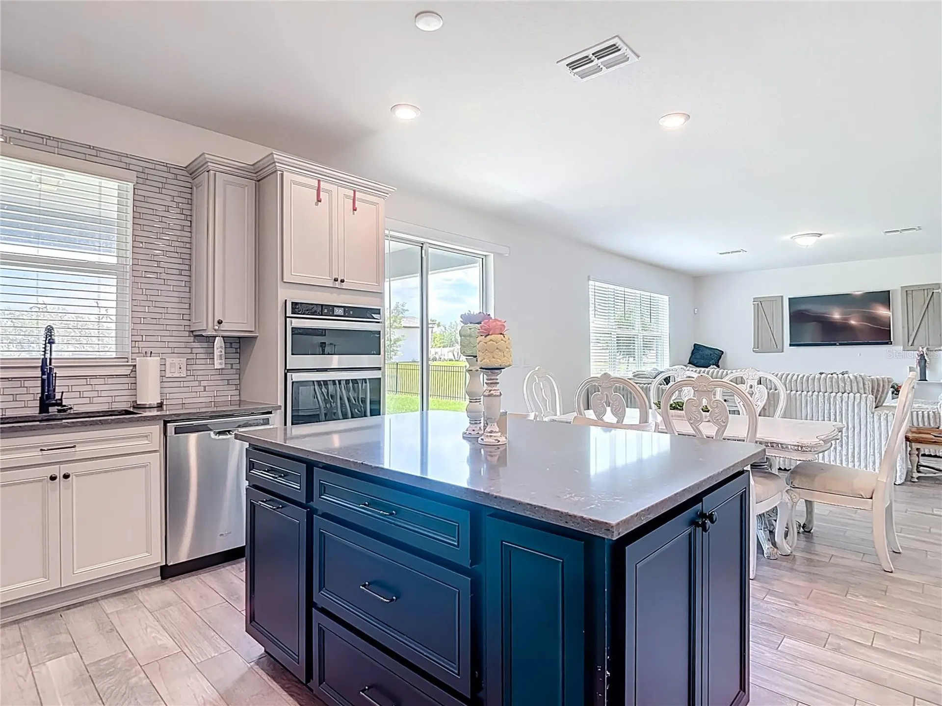 6136 Bradford Woods Drive Zephyrhills FL 33542