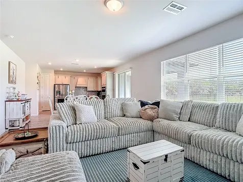 6136 Bradford Woods Drive Zephyrhills FL 33542