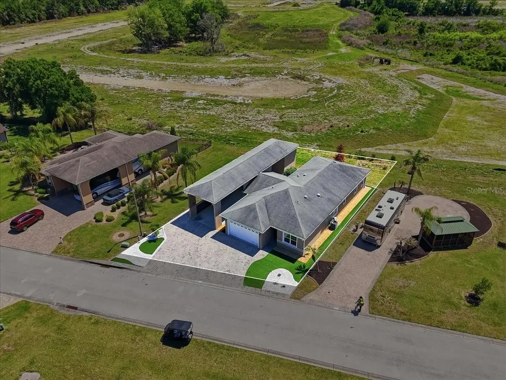 572 Meandering Way Polk City FL 33868
