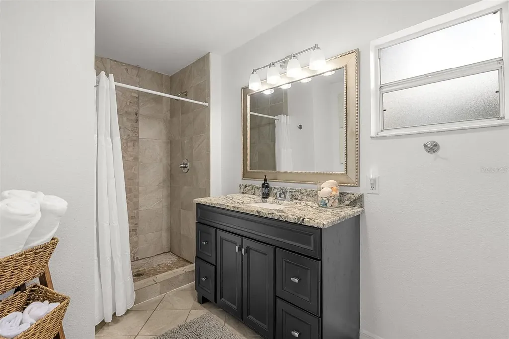 4939 100th Way N St Petersburg FL 33708