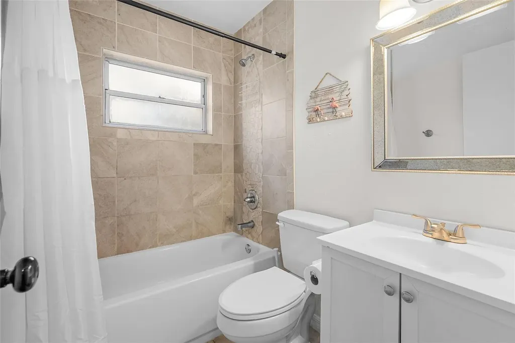 4939 100th Way N St Petersburg FL 33708