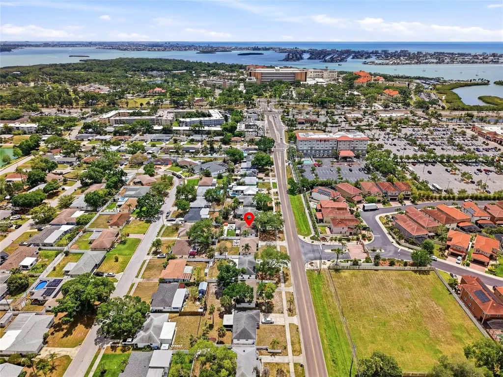 4939 100th Way N St Petersburg FL 33708