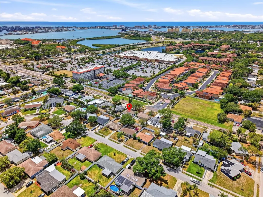 4939 100th Way N St Petersburg FL 33708