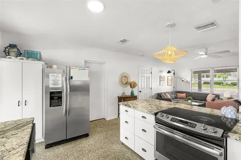 4939 100th Way N St Petersburg FL 33708