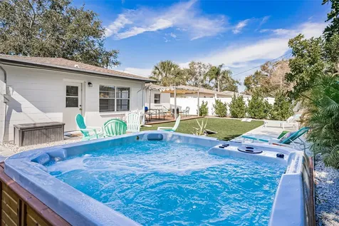 4939 100th Way N St Petersburg FL 33708