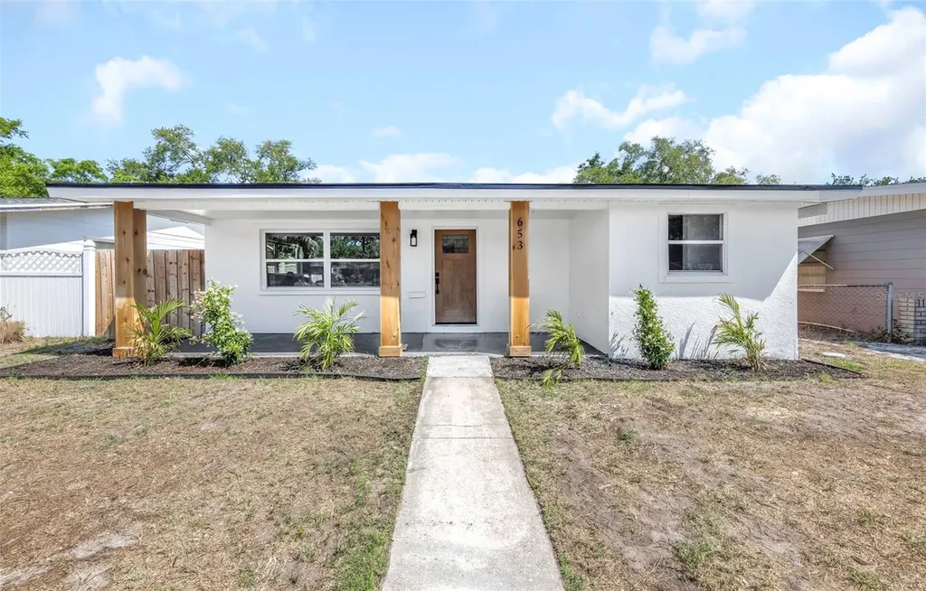 653 64th Avenue S St Petersburg FL 33705
