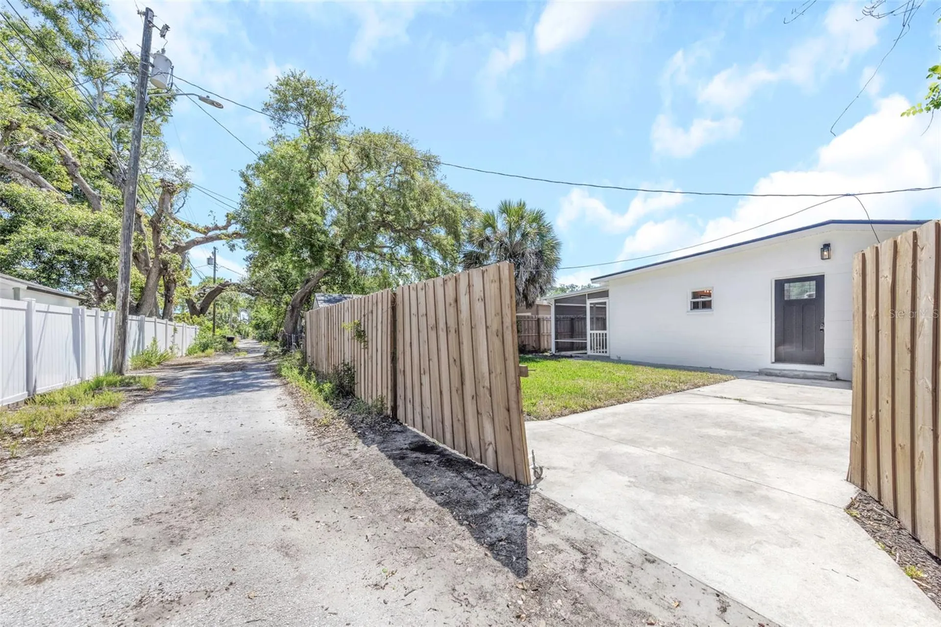 653 64th Avenue S St Petersburg FL 33705