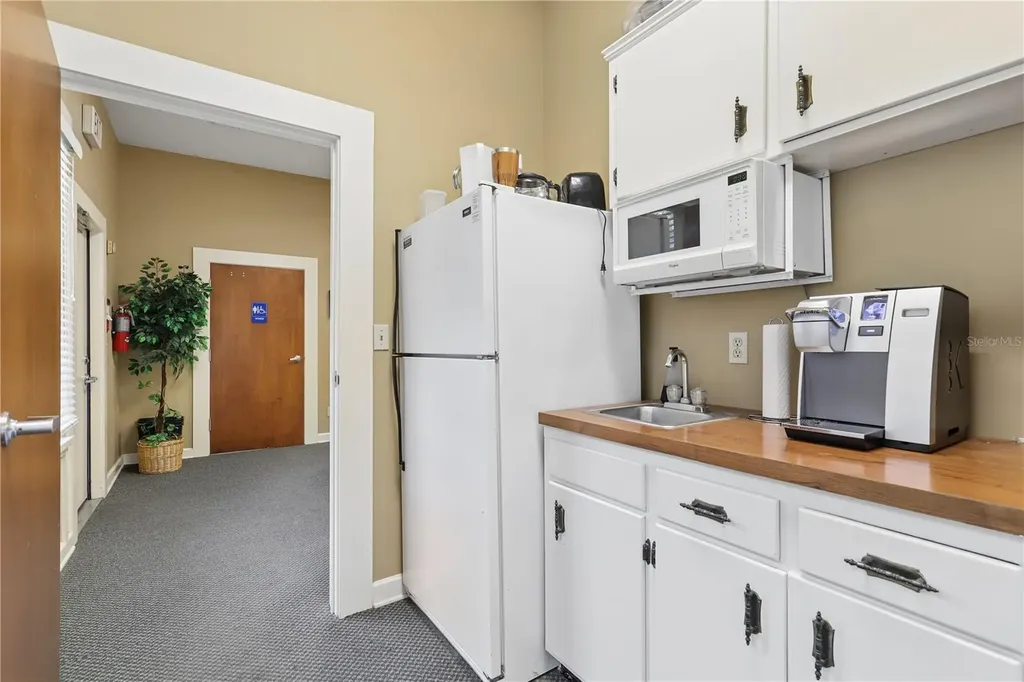 4004 Atlantic Boulevard Jacksonville FL 32207