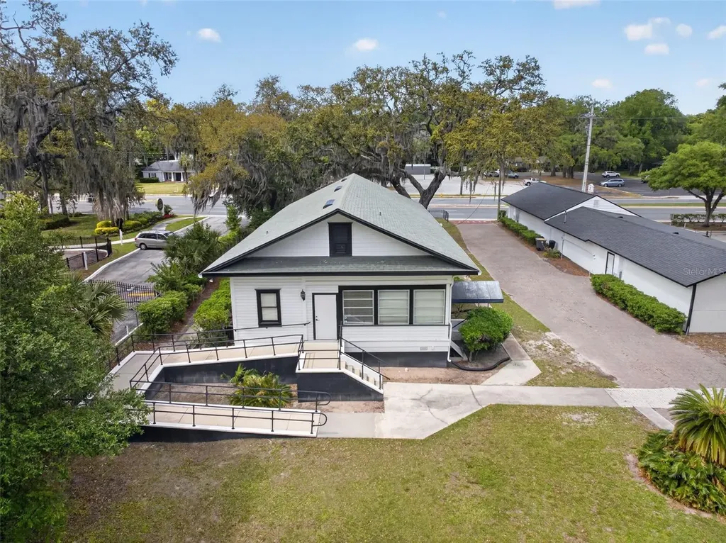 4004 Atlantic Boulevard Jacksonville FL 32207