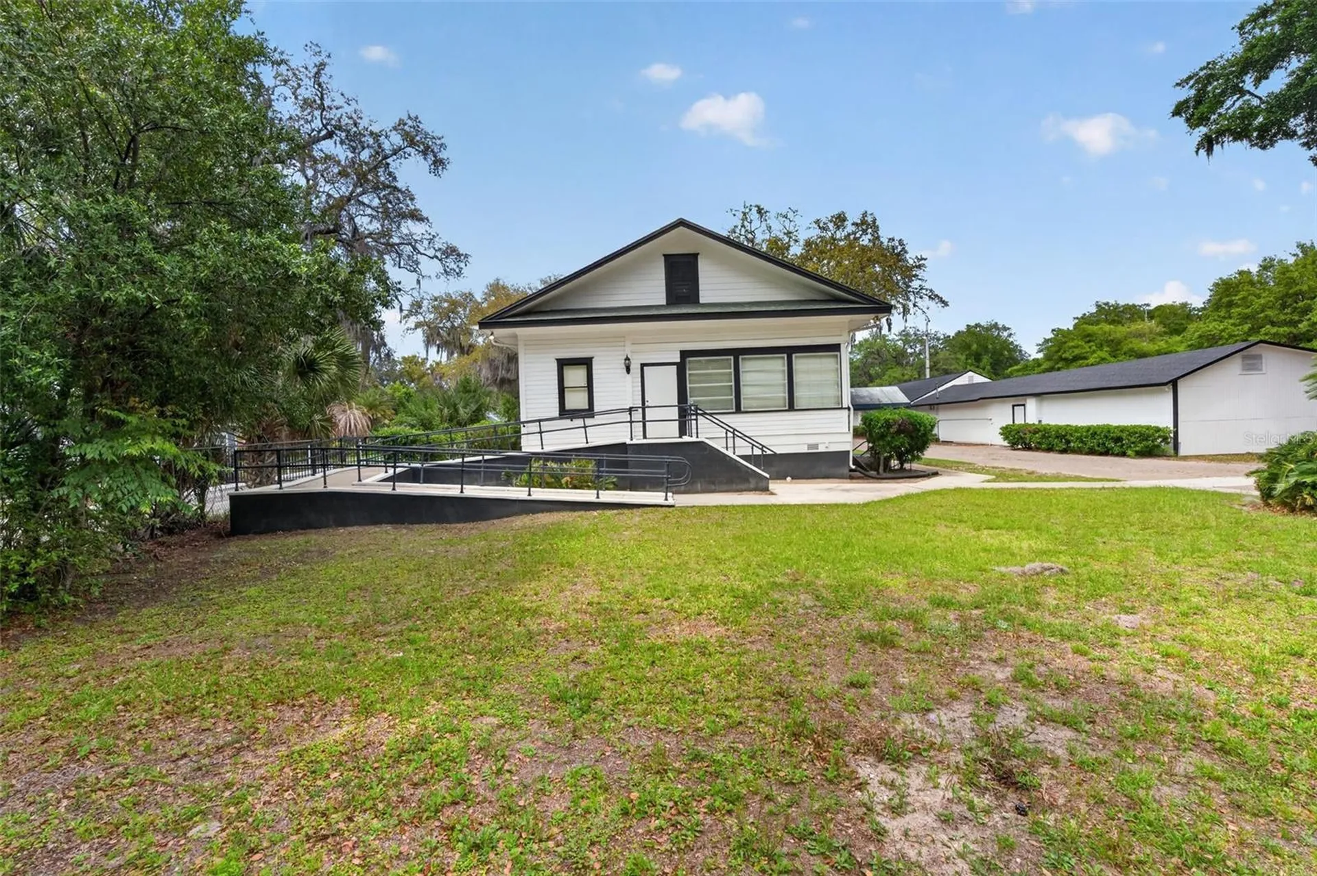 4004 Atlantic Boulevard Jacksonville FL 32207