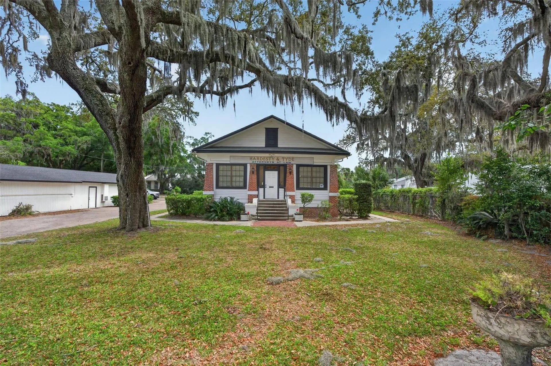 4004 Atlantic Boulevard Jacksonville FL 32207