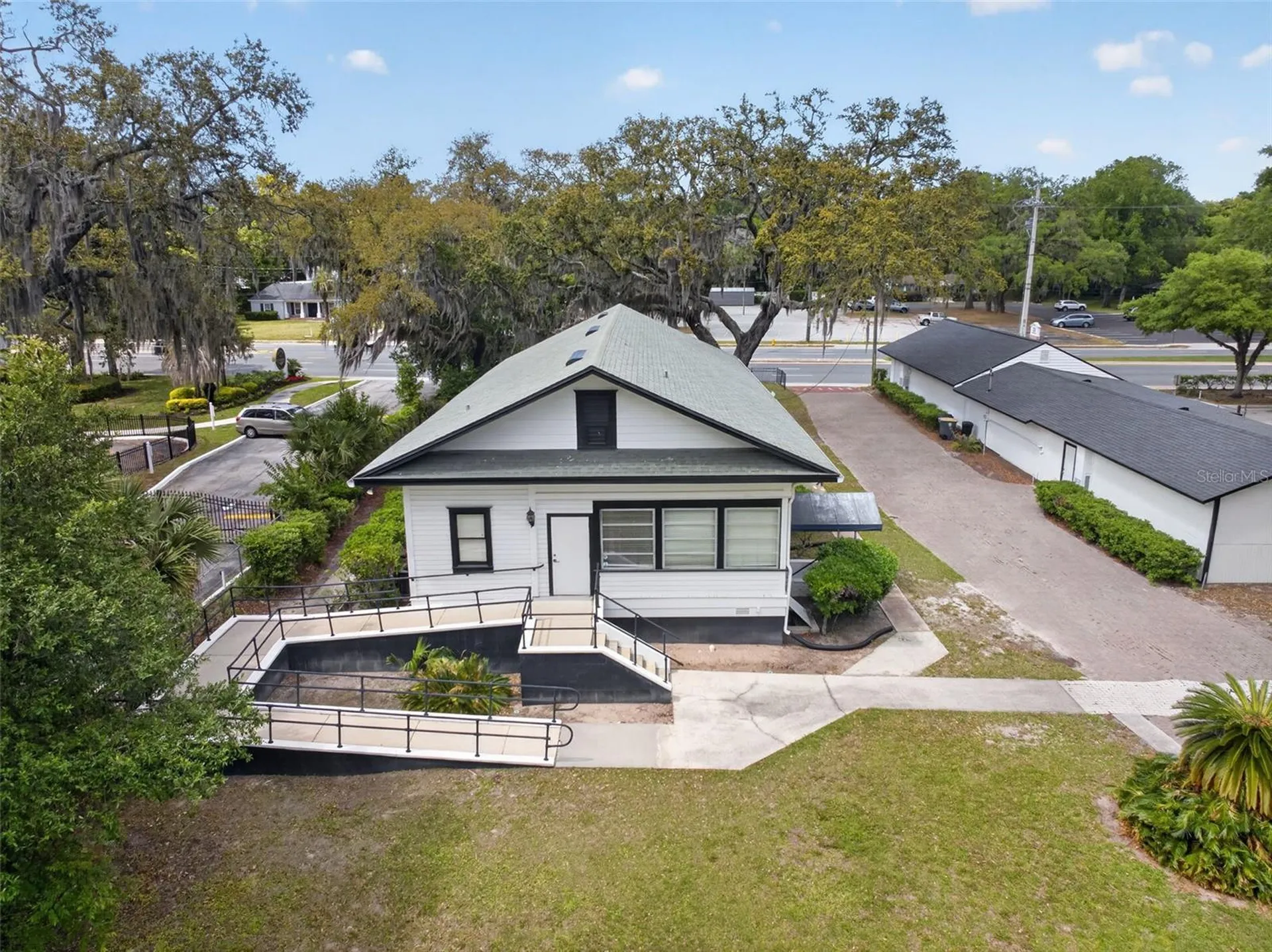 4004 Atlantic Boulevard Jacksonville FL 32207