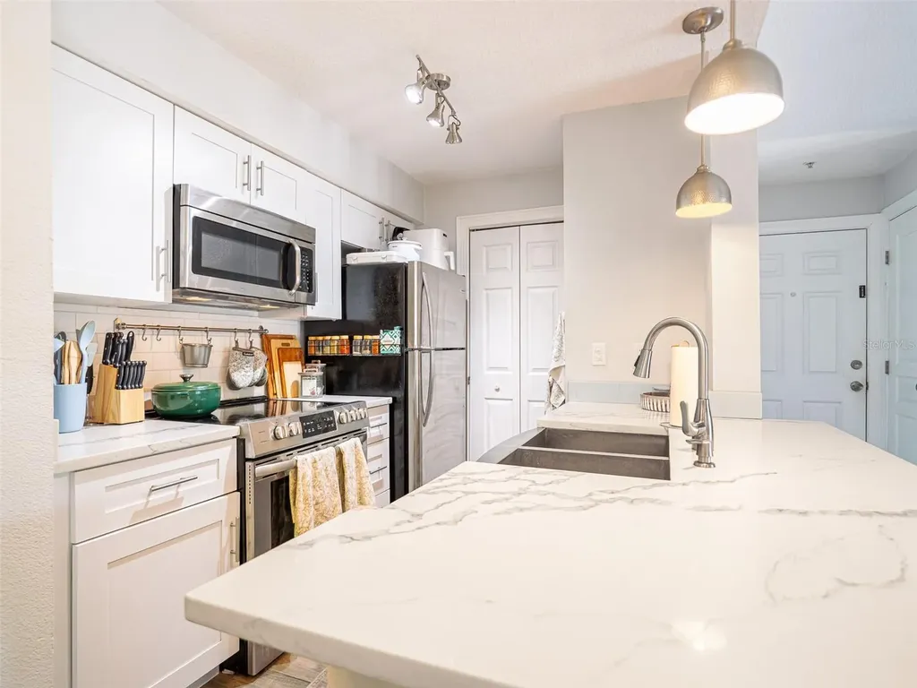 249 Afton Square Altamonte Springs FL 32714
