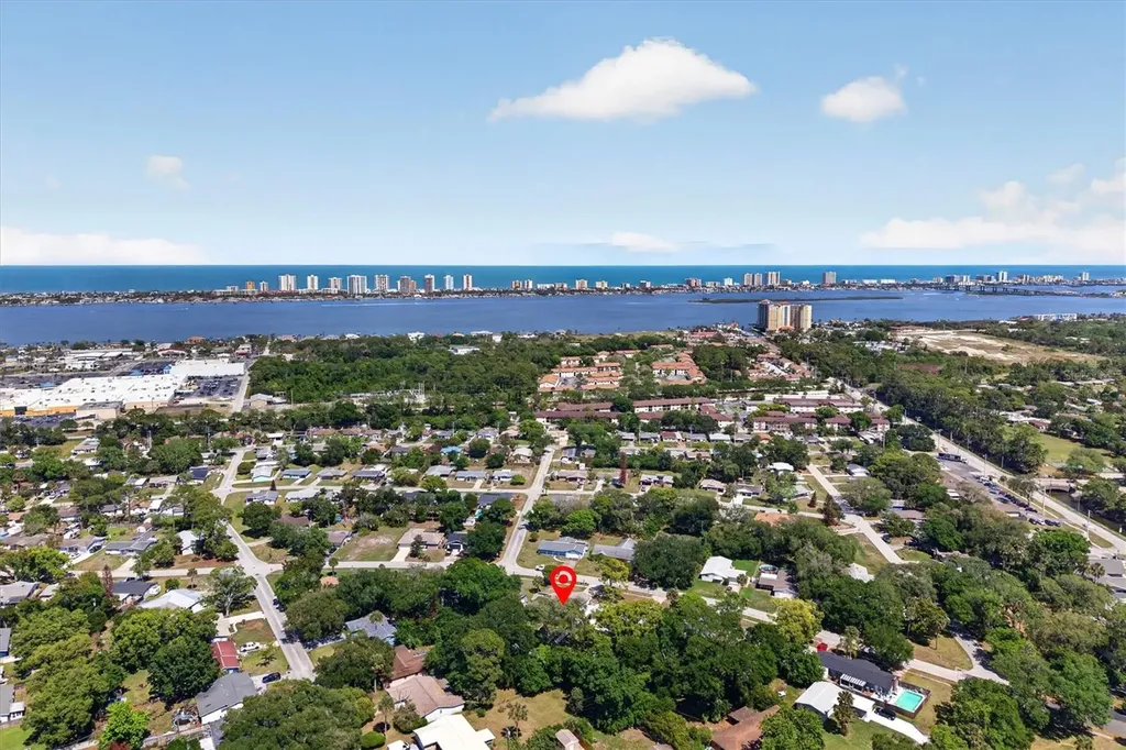 2524 Florida Boulevard South Daytona FL 32119