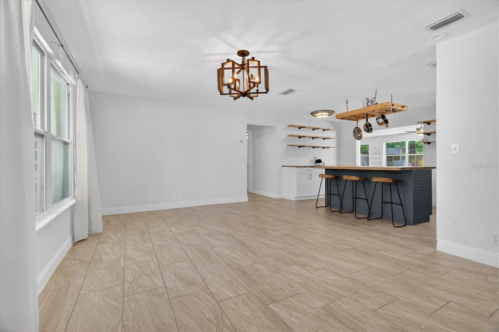 2524 Florida Boulevard South Daytona FL 32119