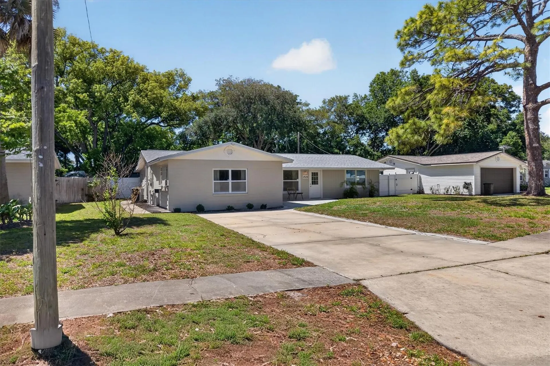 2524 Florida Boulevard South Daytona FL 32119