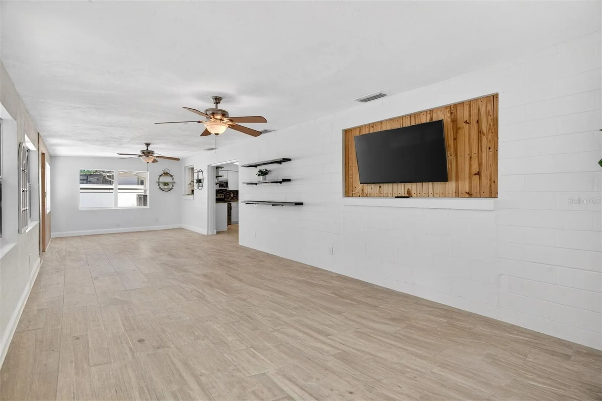 2524 Florida Boulevard South Daytona FL 32119