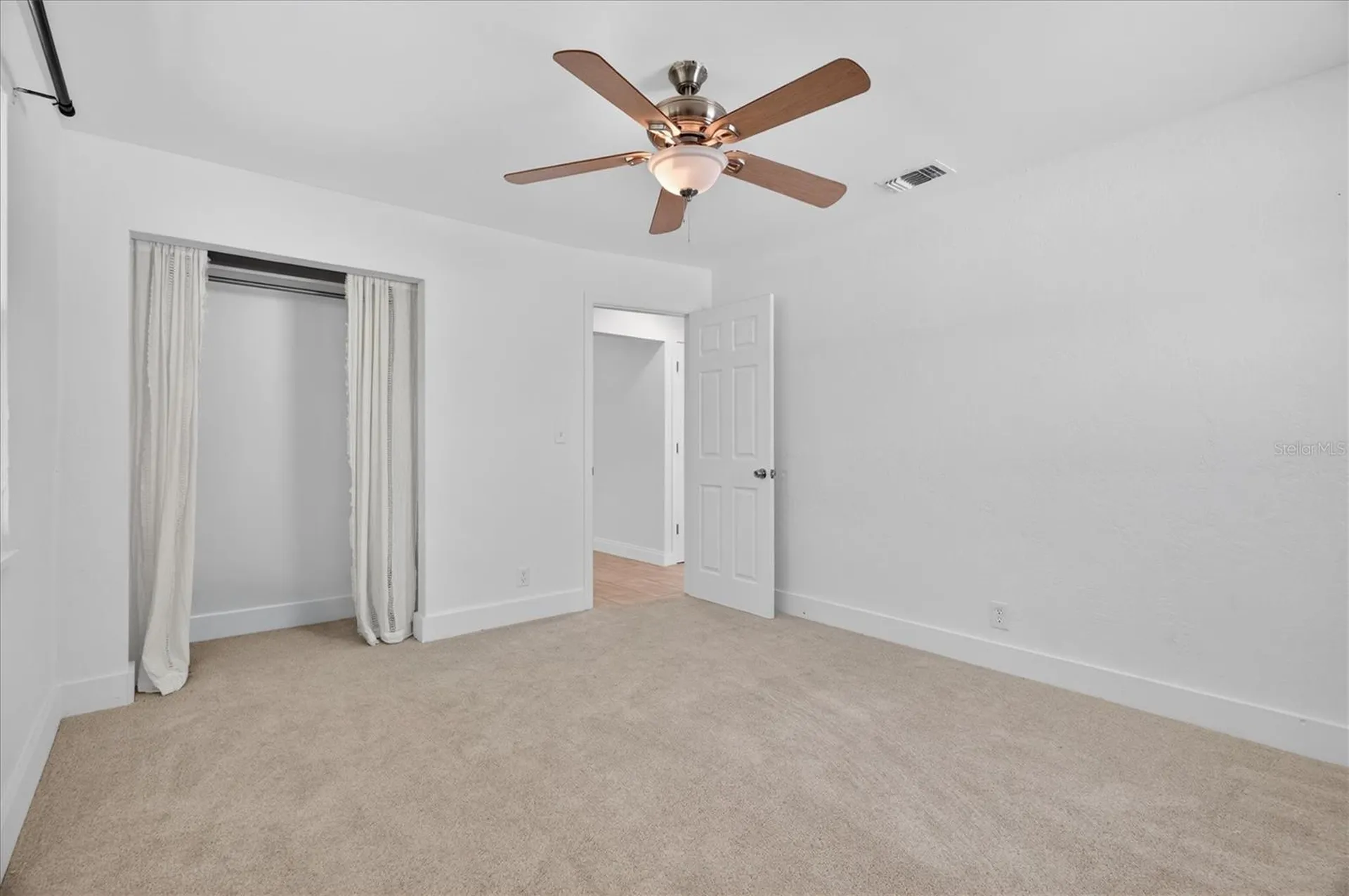 2524 Florida Boulevard South Daytona FL 32119