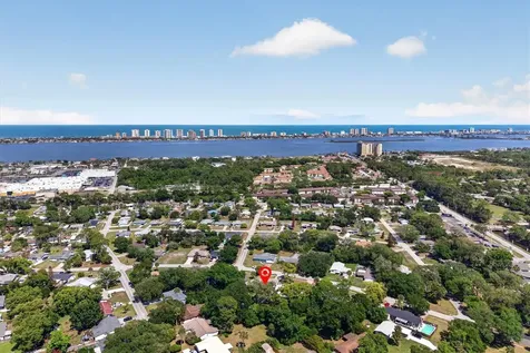 2524 Florida Boulevard South Daytona FL 32119