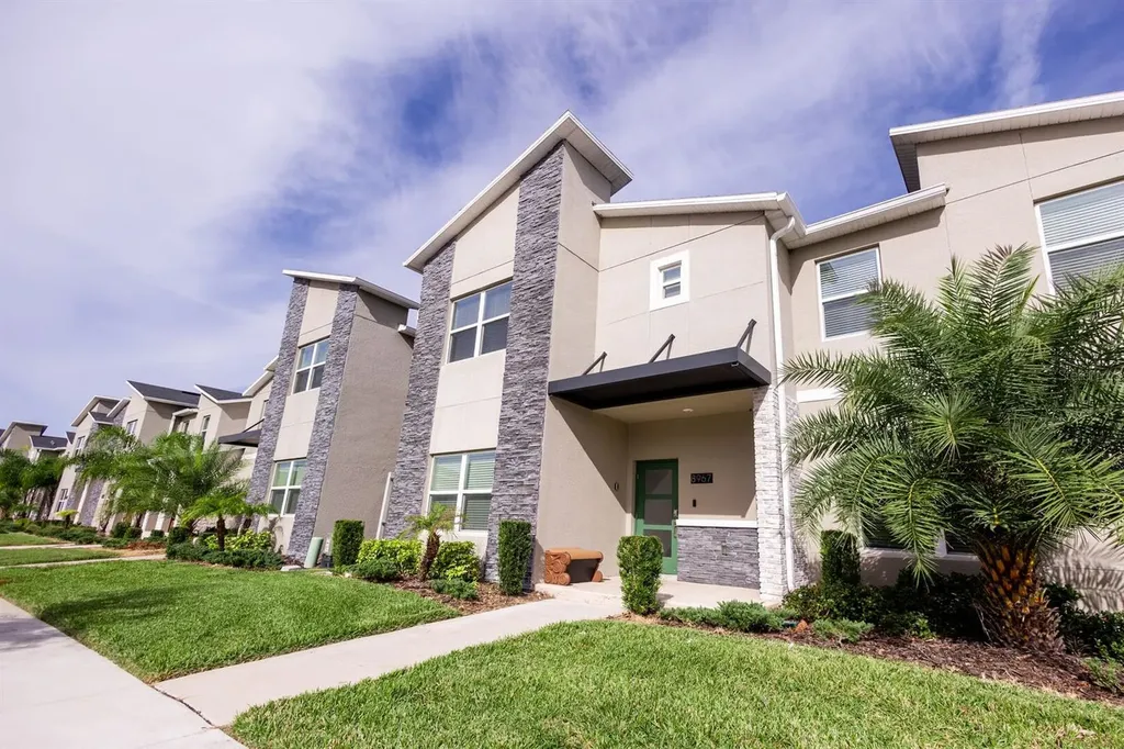 8967 Cabot Cliffs Drive Kissimmee FL 34747