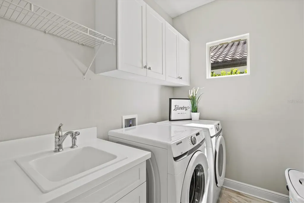 12931 Seasong Terrace Bradenton FL 34211