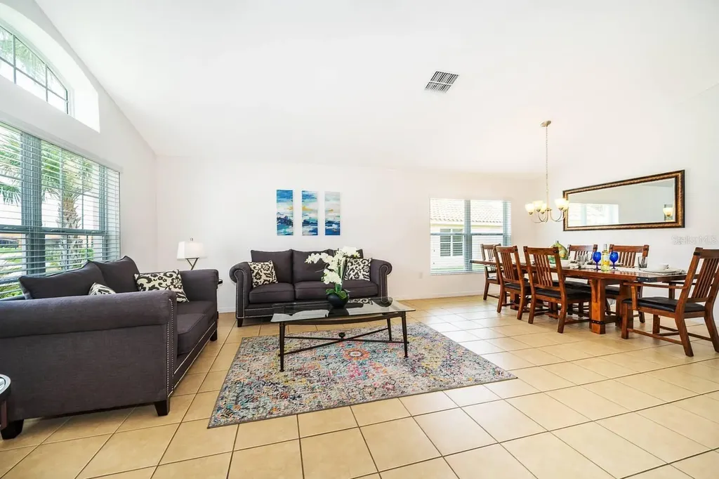 420 Viola Drive Davenport FL 33837