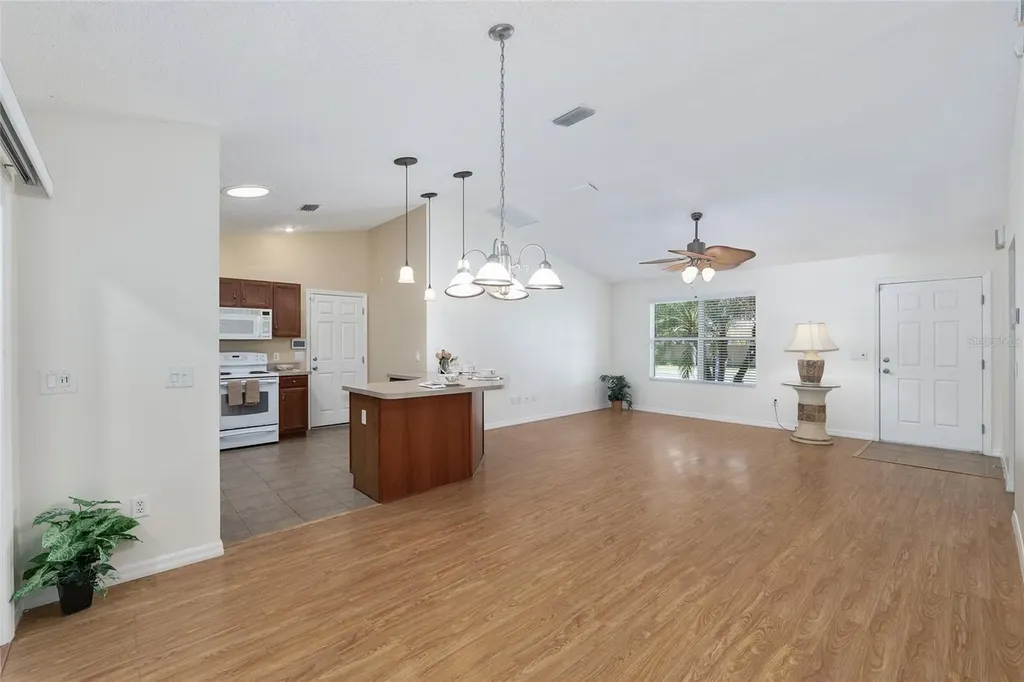 2588 English Ivy Circle The Villages FL 32162