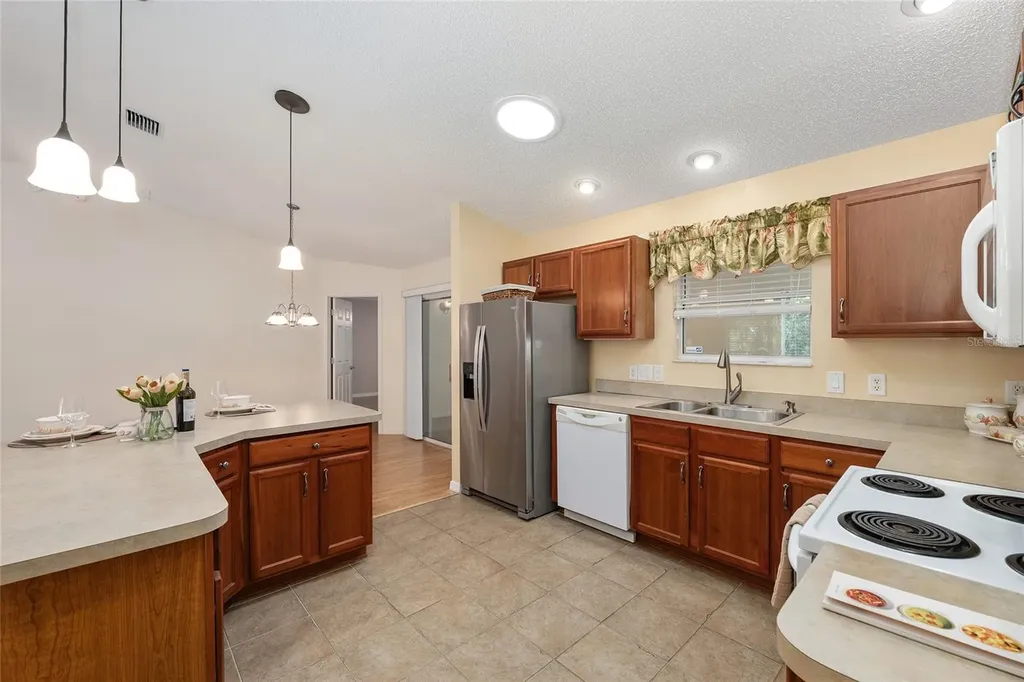 2588 English Ivy Circle The Villages FL 32162