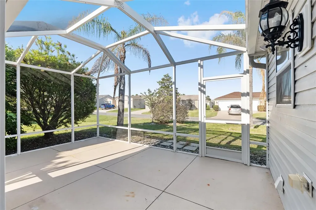 2588 English Ivy Circle The Villages FL 32162