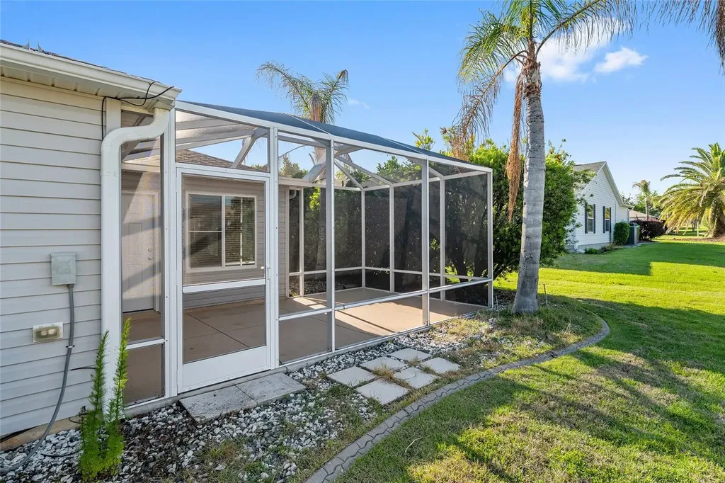 2588 English Ivy Circle The Villages FL 32162