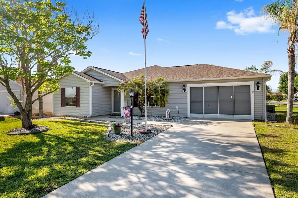 2588 English Ivy Circle The Villages FL 32162