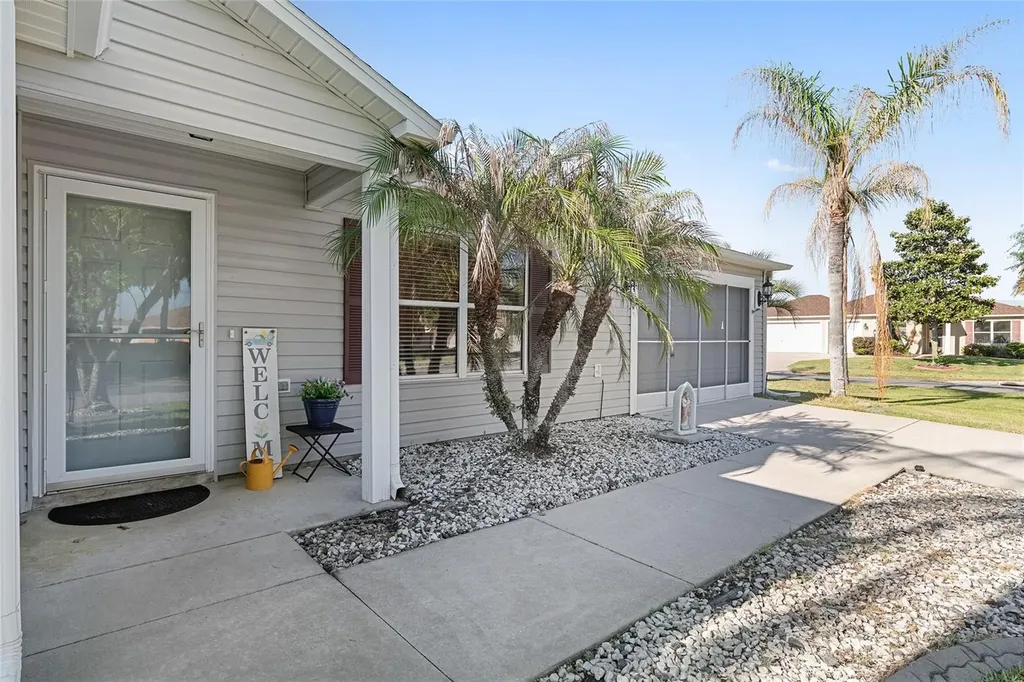 2588 English Ivy Circle The Villages FL 32162