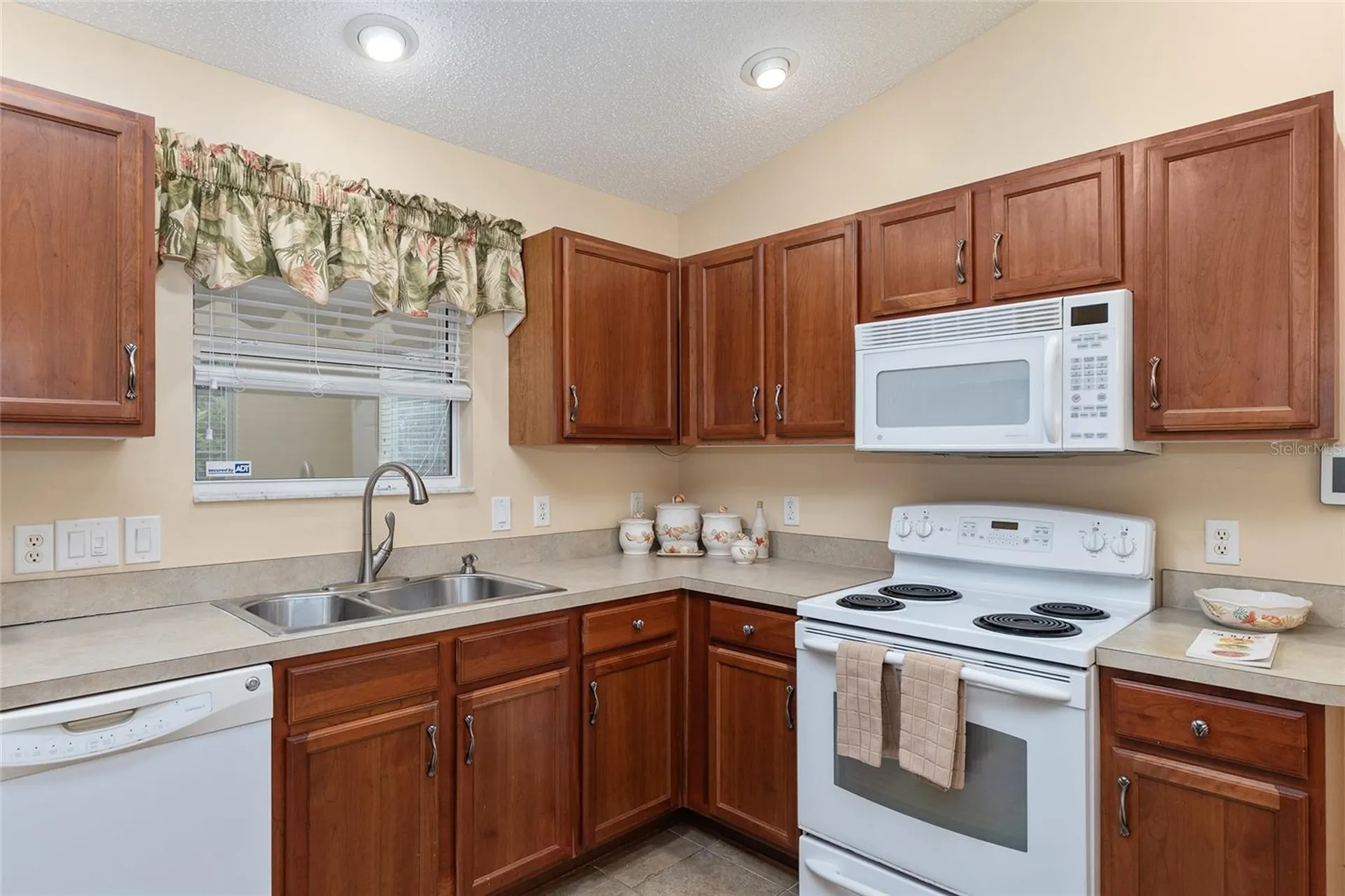 2588 English Ivy Circle The Villages FL 32162